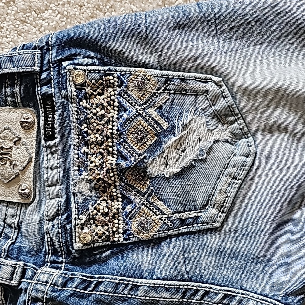 Jeans - Picture 3 of 8